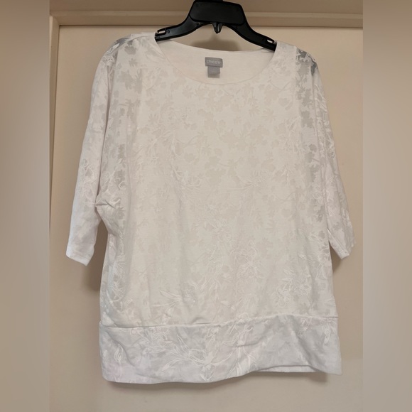 Chicos White Floral Burnout Tee in beautiful crisp white size 1 (M) - Picture 2 of 10